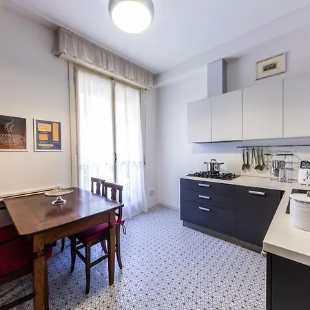 6 A 2 Passi Maison d'hôtes *